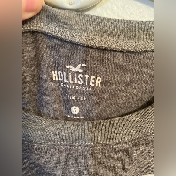 Hollister short sleeve shirt - Picture 2 of 3